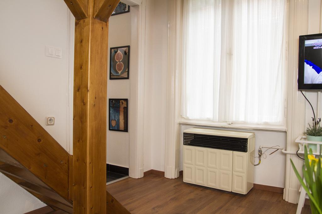 Somogyi Apartman บูดาเปสต์ ภายนอก รูปภาพ
