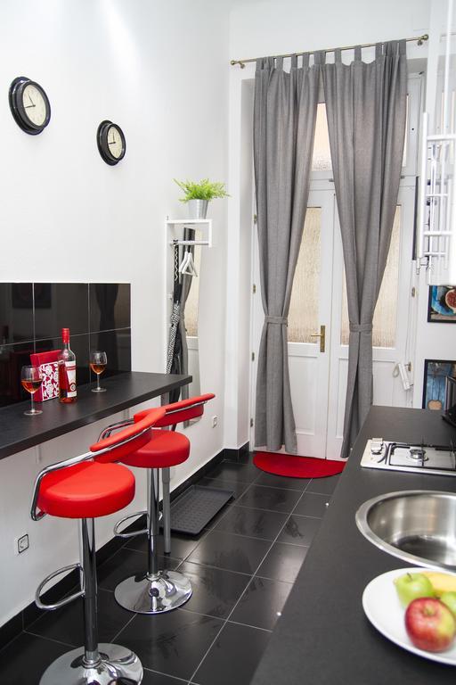 Somogyi Apartman บูดาเปสต์ ภายนอก รูปภาพ